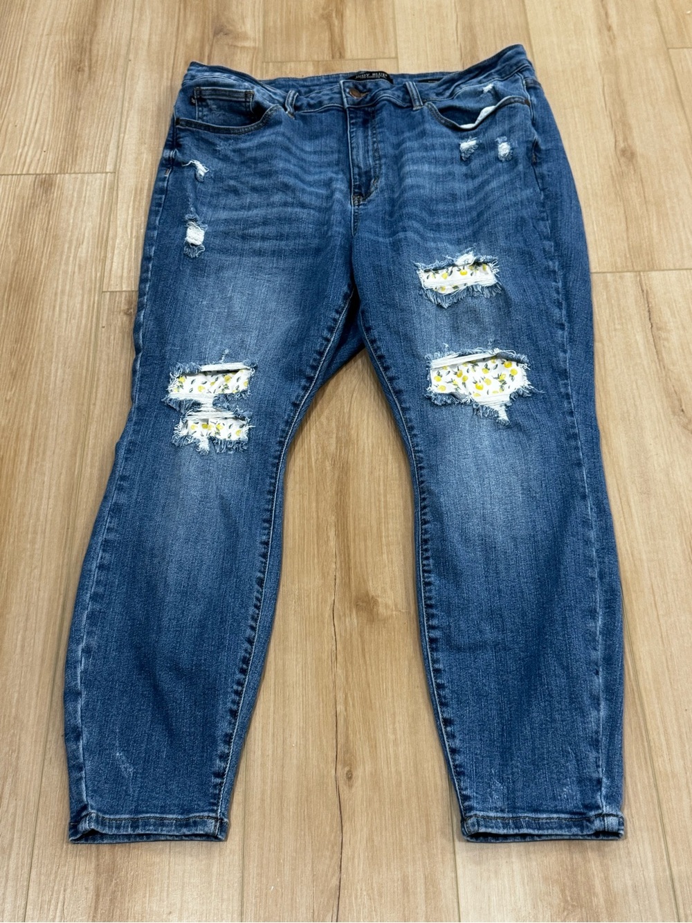 Judy Blue Medium Blue Distressed Boyfriend Jeans with Floral Patch
